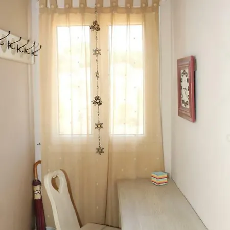 The Retreat House * Azolimnos