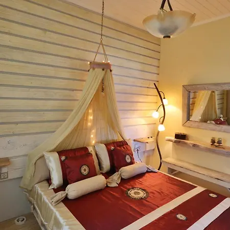 The Retreat House Azolimnos